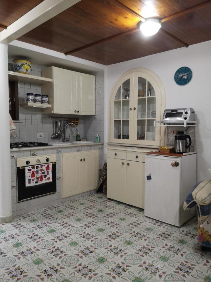 Al Limone Apartamento Lípara Exterior foto